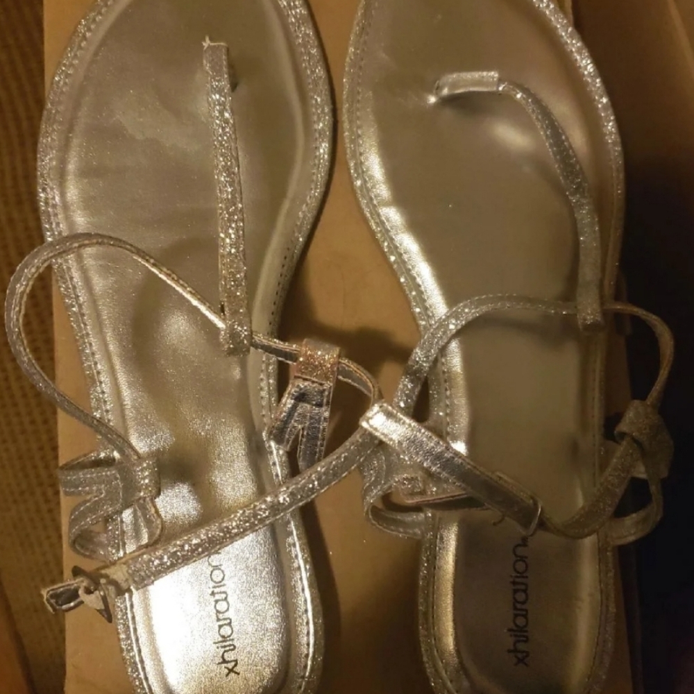 Sandals - Picture 3 of 3
